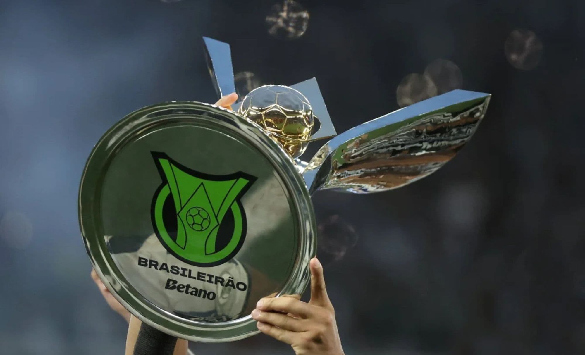 Gabriel Paulista, cria do Vitória, acerta retorno ao Brasil com o Corinthians