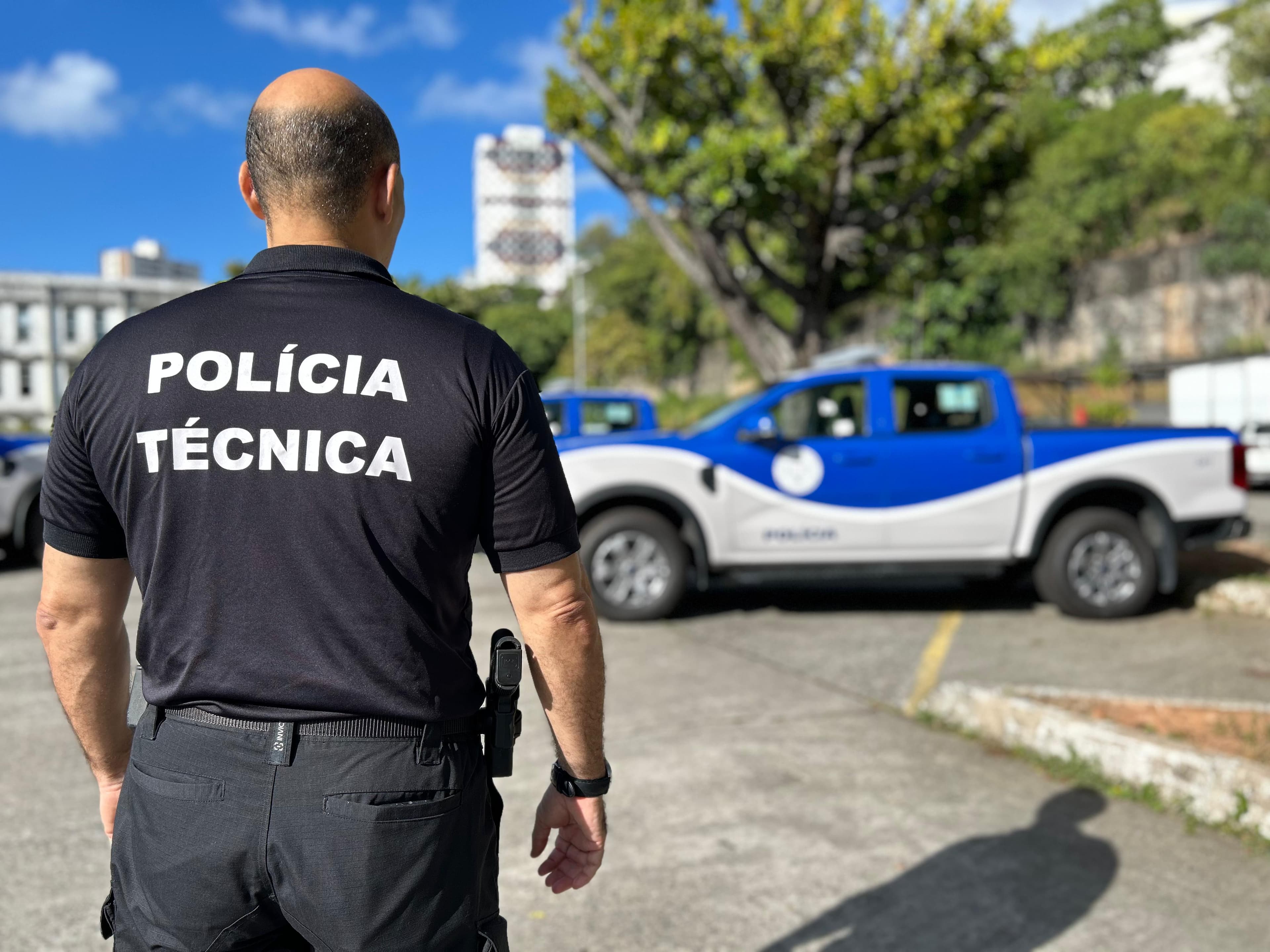 Homem é morto a tiros perto de delegacia movimentada em Salvador