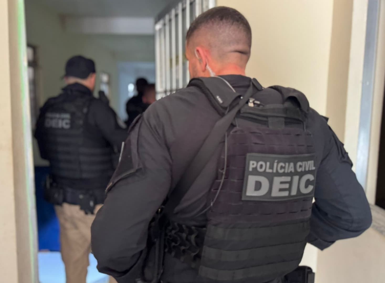 Suspeito de balear delegado morre em confronto com a polícia na Graça