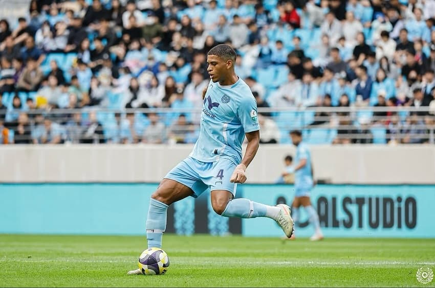 Caio Marcelo não reforça o Vitória e zagueiro deixa Salvador