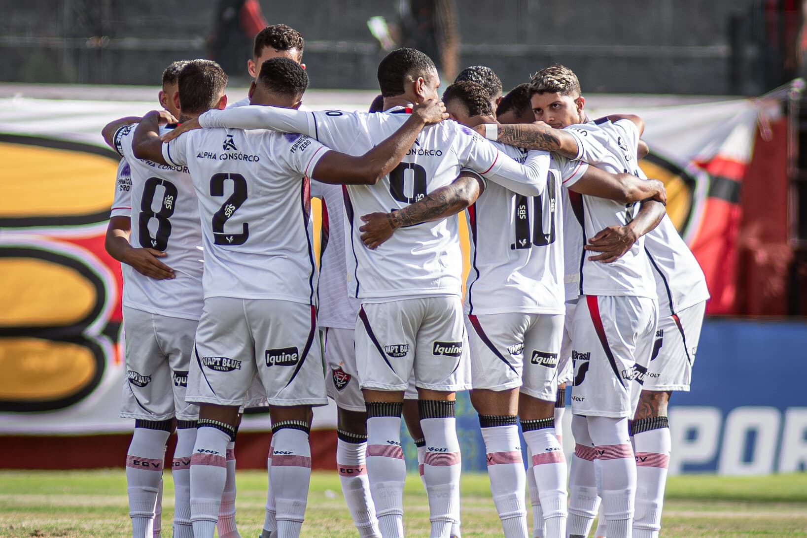 Vitória pode ter Alejandro Almaraz, destaque da Copinha, no Baianão