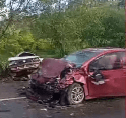 Acidente grave na BR-415 mata três pessoas no sul da Bahia