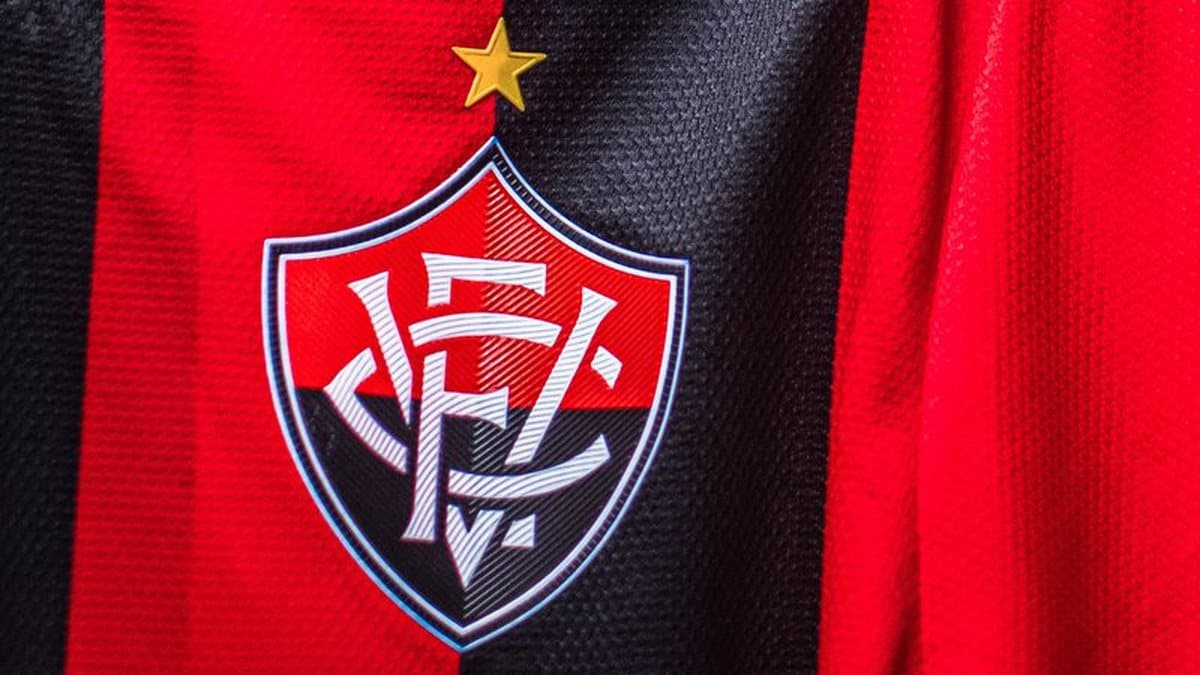 Acerto 'melou': David segue no Vasco e não vem para o Vitória