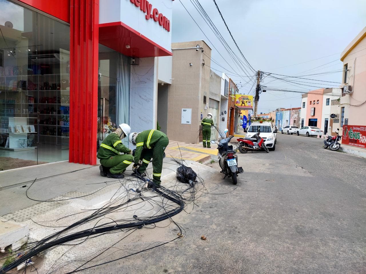 Coelba faz megaoperação contra ‘gatonet’ em 23 cidades da Bahia