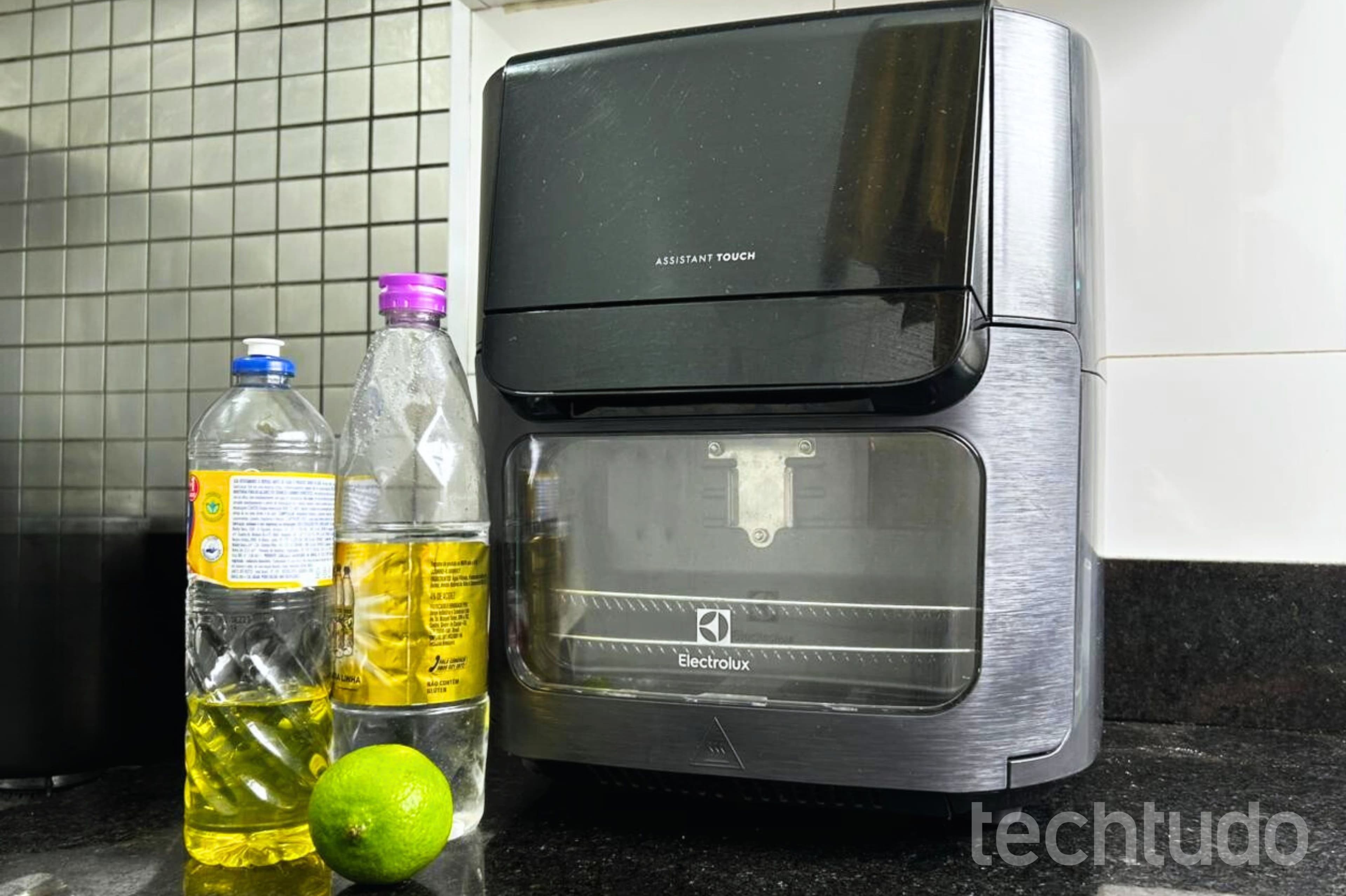 Desvende o segredo: qual o melhor jeito de limpar a air fryer?