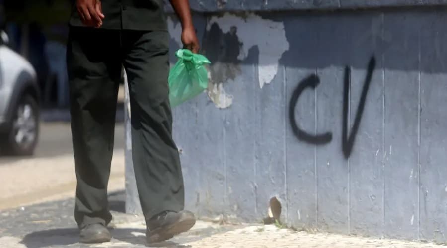 Líder da facção 'Bala na Cara' é preso em operação conjunta no Rio