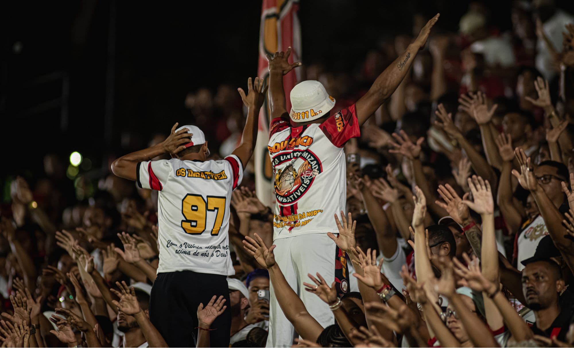 Vitória bate recorde de público para Ba-Vi no Barradão