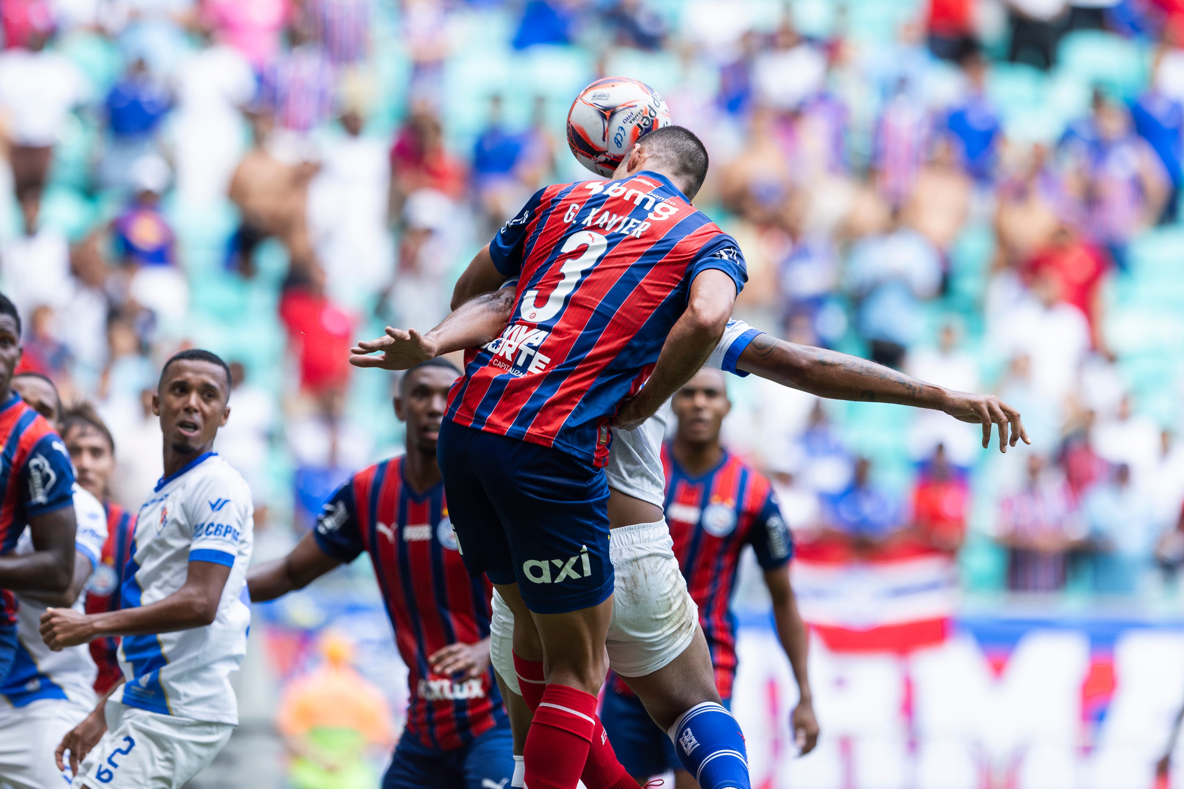 Bahia busca liderança antecipada no Baianão contra Porto-BA