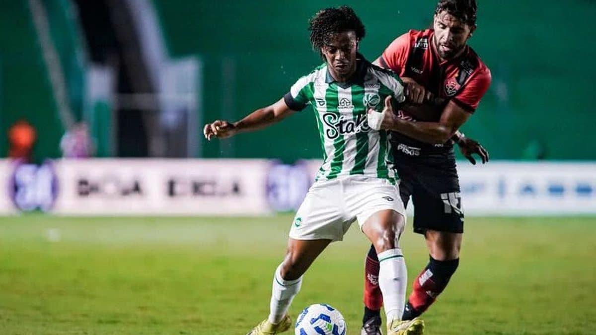 Jogador Ênio é denunciado por fraude em apostas e manipulação em jogo do Vitória