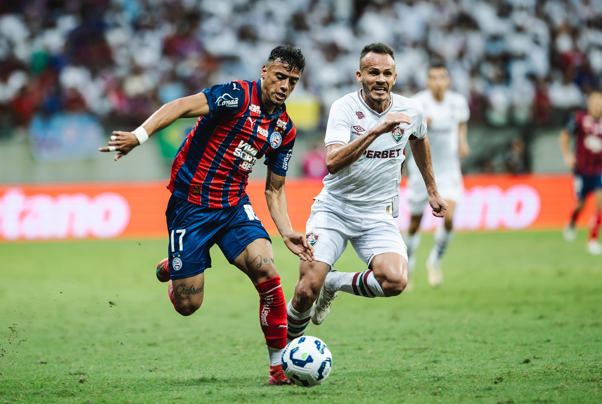 Bahia e Fluminense duelam na Fonte Nova por triunfo no Brasileirão