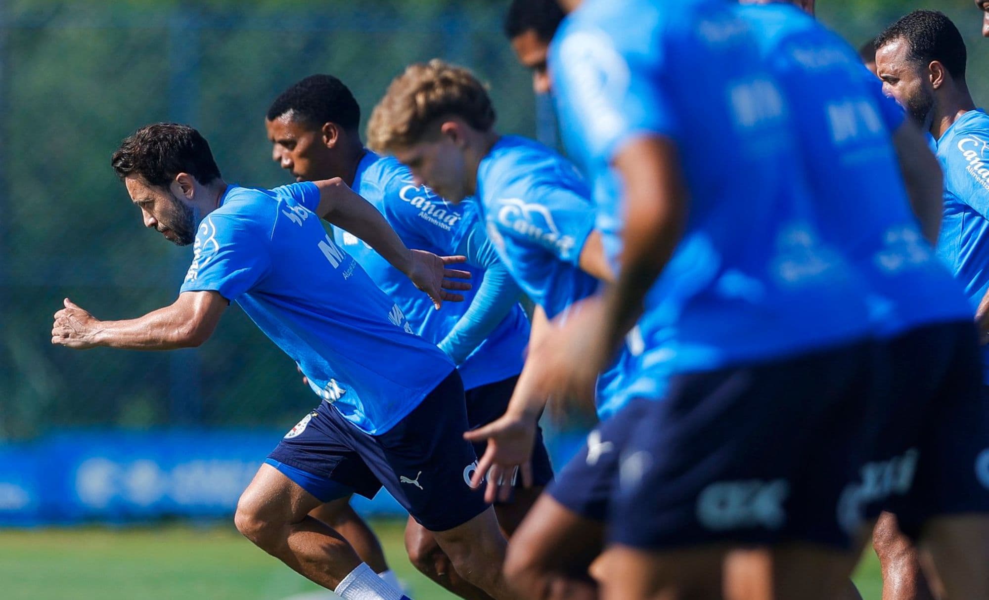 Atacante Mateo Sanabria treina e é relacionado para Bahia x Fluminense