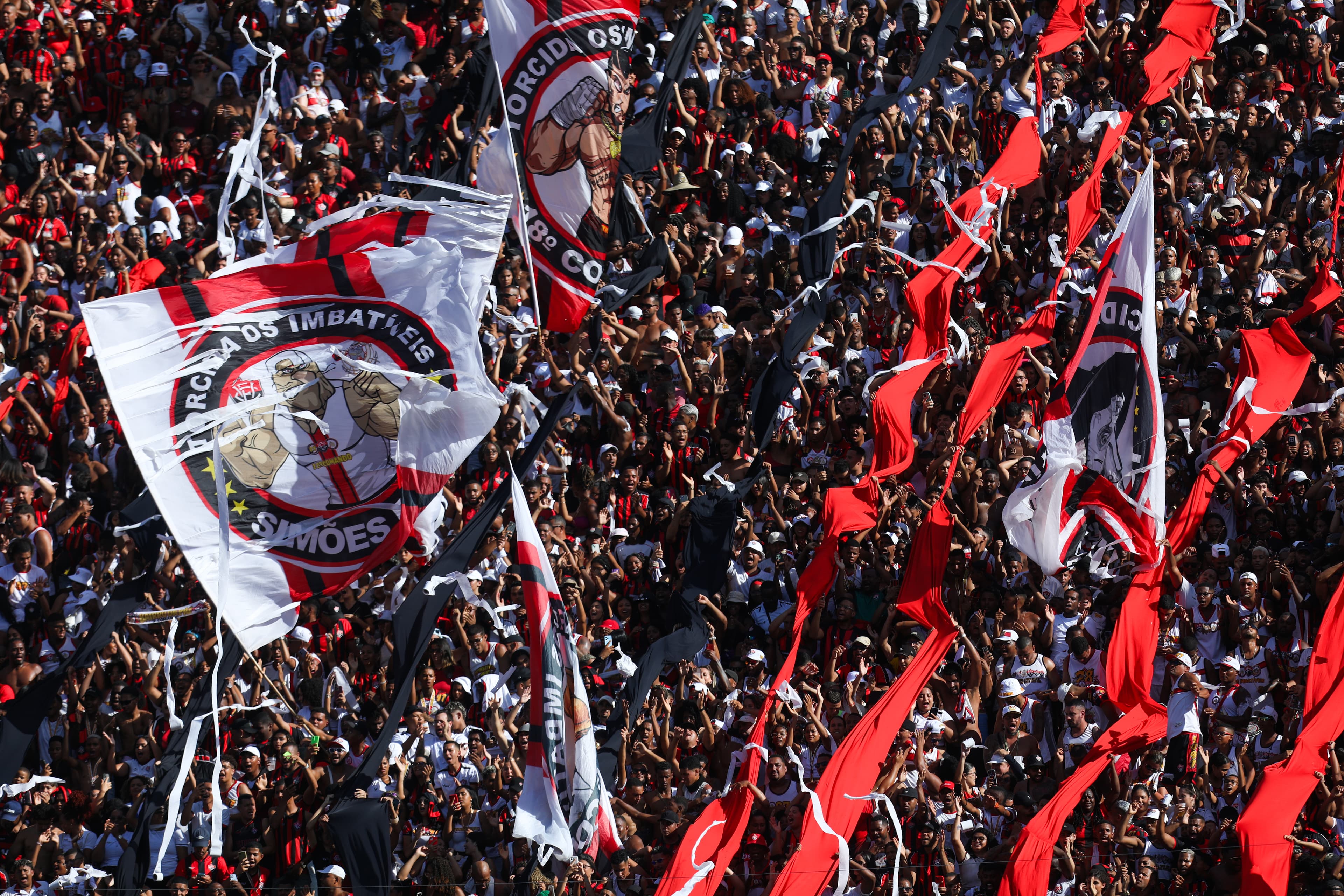 Torcidas da Bahia podem ter cursos de paz obrigatórios para funcionar