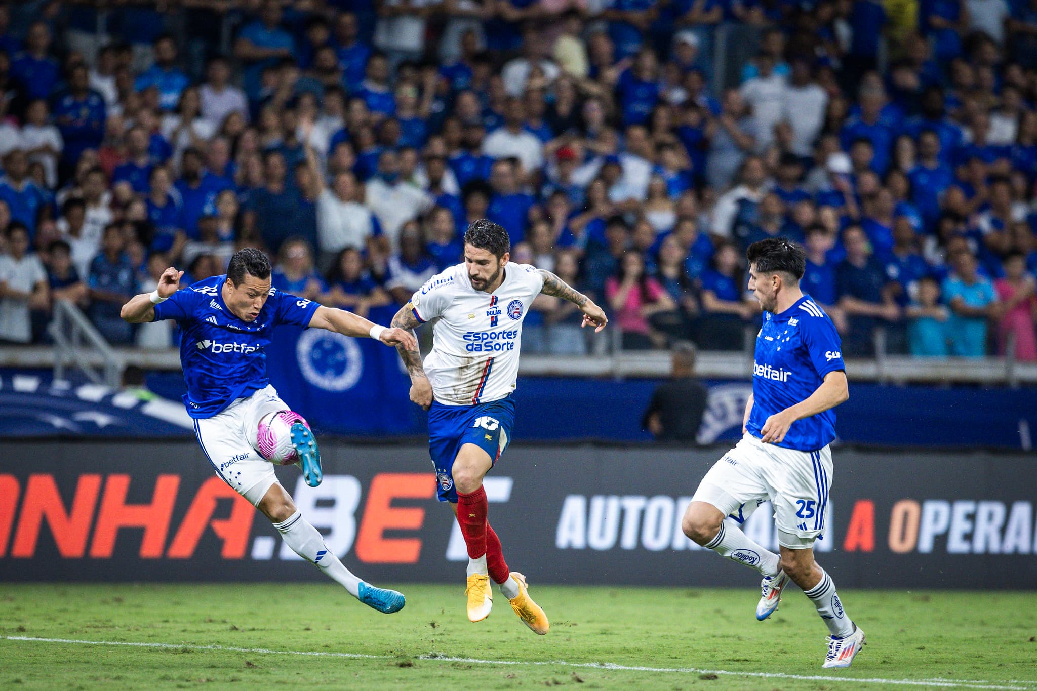 Bahia negocia retorno do atacante Everaldo um ano após saída