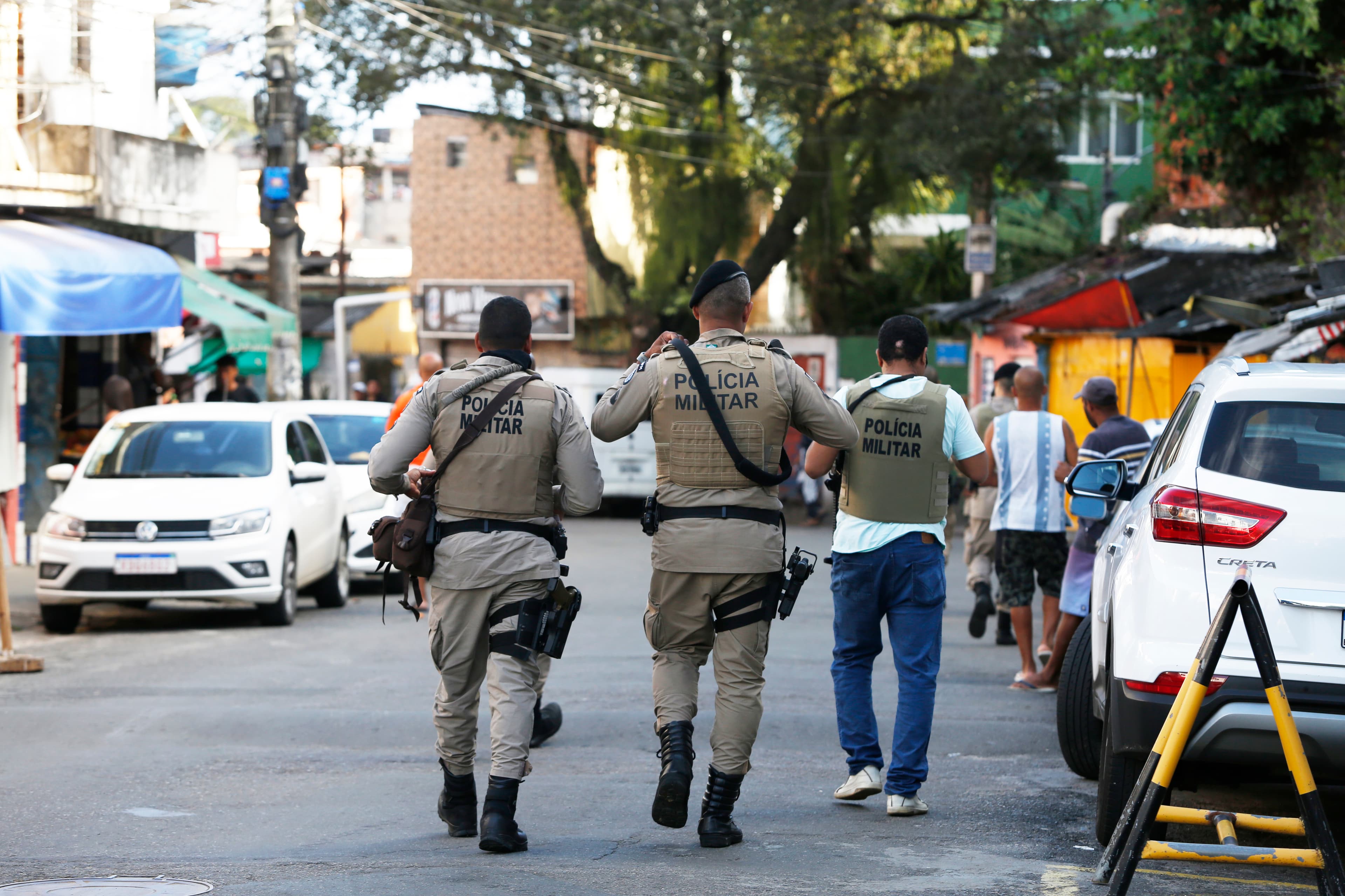 Filho de PM desaparecido é encontrado morto em Salvador