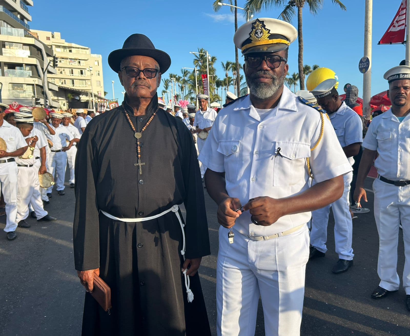 Mestre de Grupo Cultural Critica PL Contra Fantasias Religiosas na Bahia