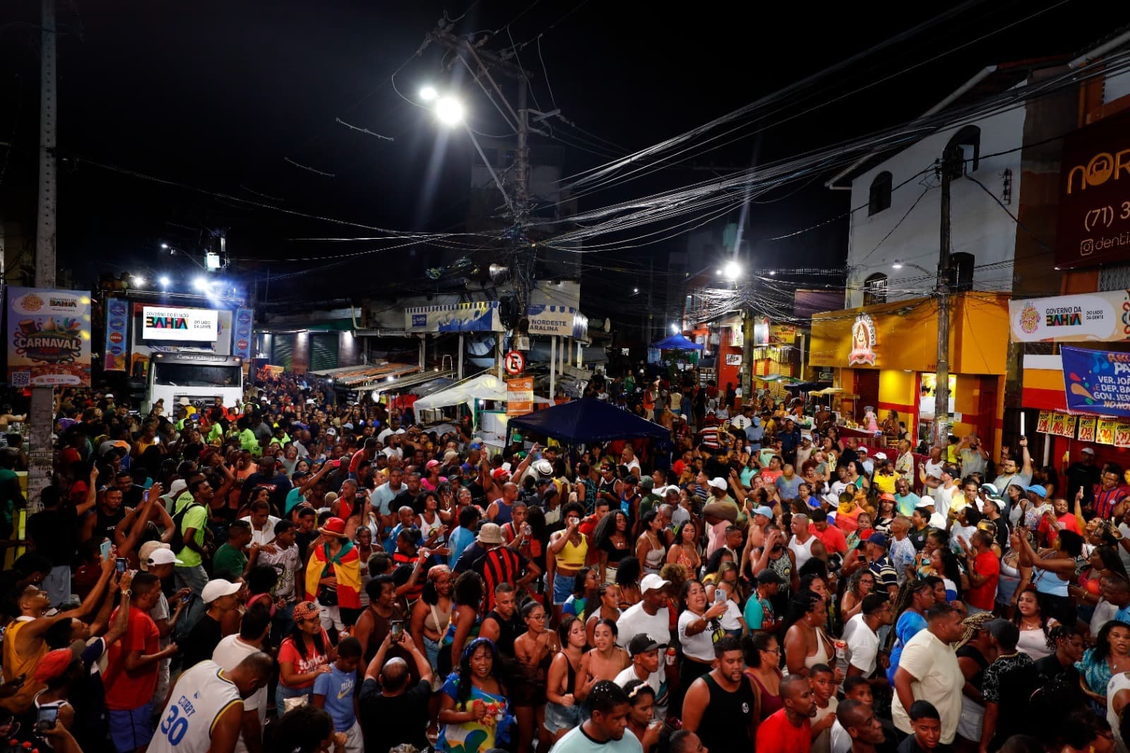 Olodum comanda abertura do carnaval no Nordeste de Amaralina