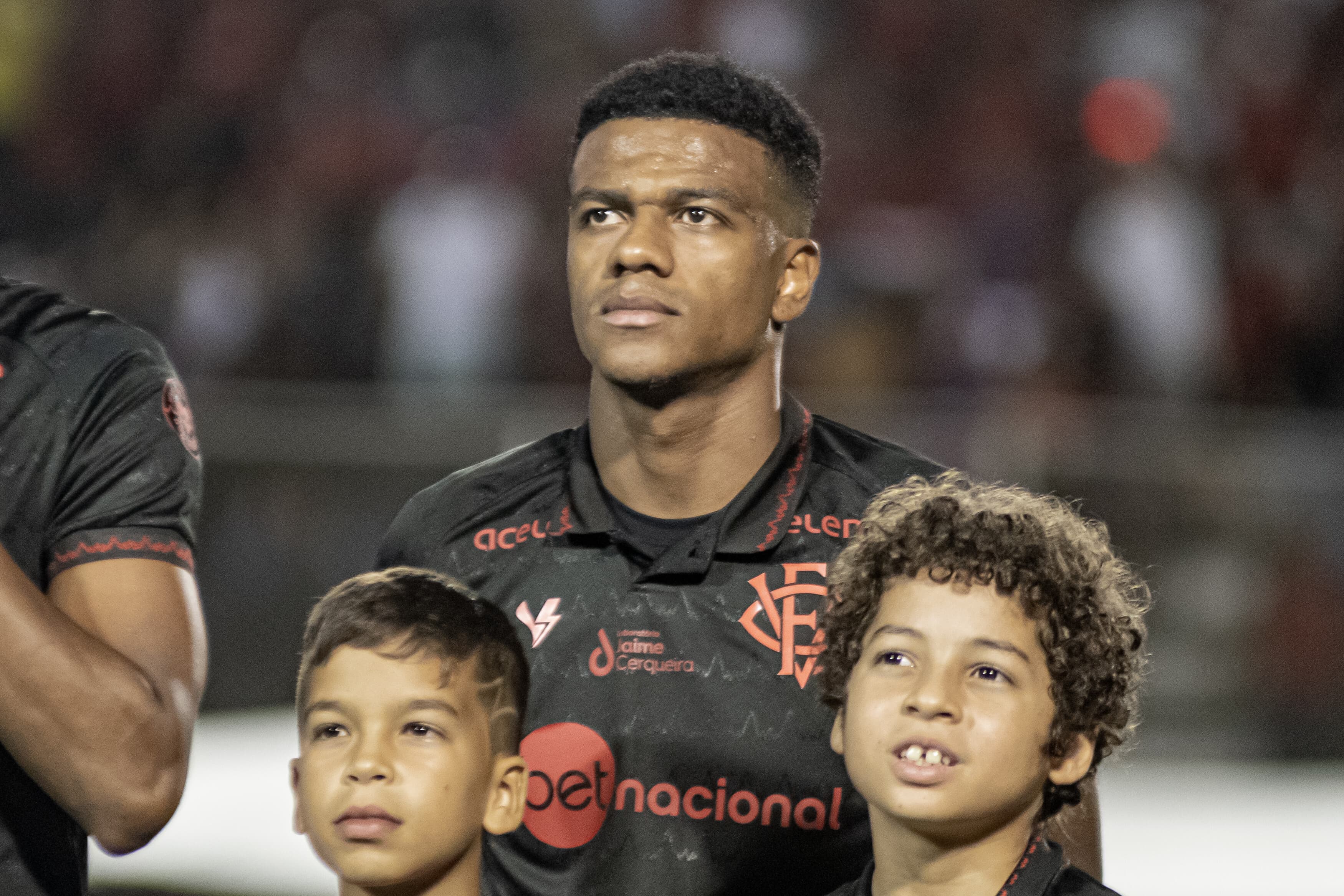 Felipe Vieira deixa o Vitória e acerta com o Botafogo-SP