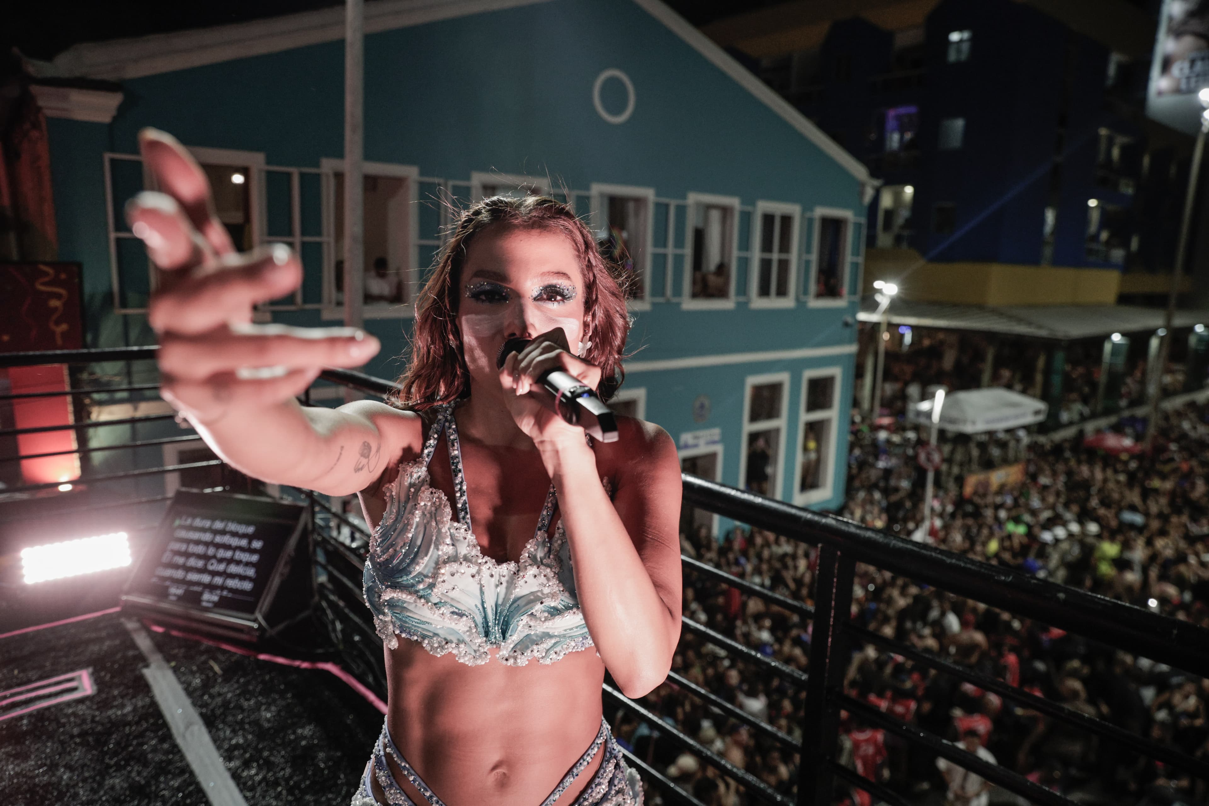 Anitta sugere maior intervalo entre trios para melhorar fluxo no Carnaval de Salvador