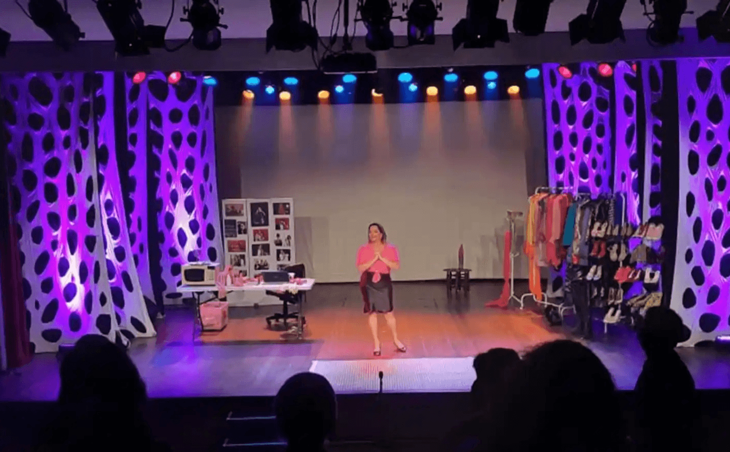 Teatro Gamboa faz festa com Tuzé de Abreu para evitar fechamento em Salvador