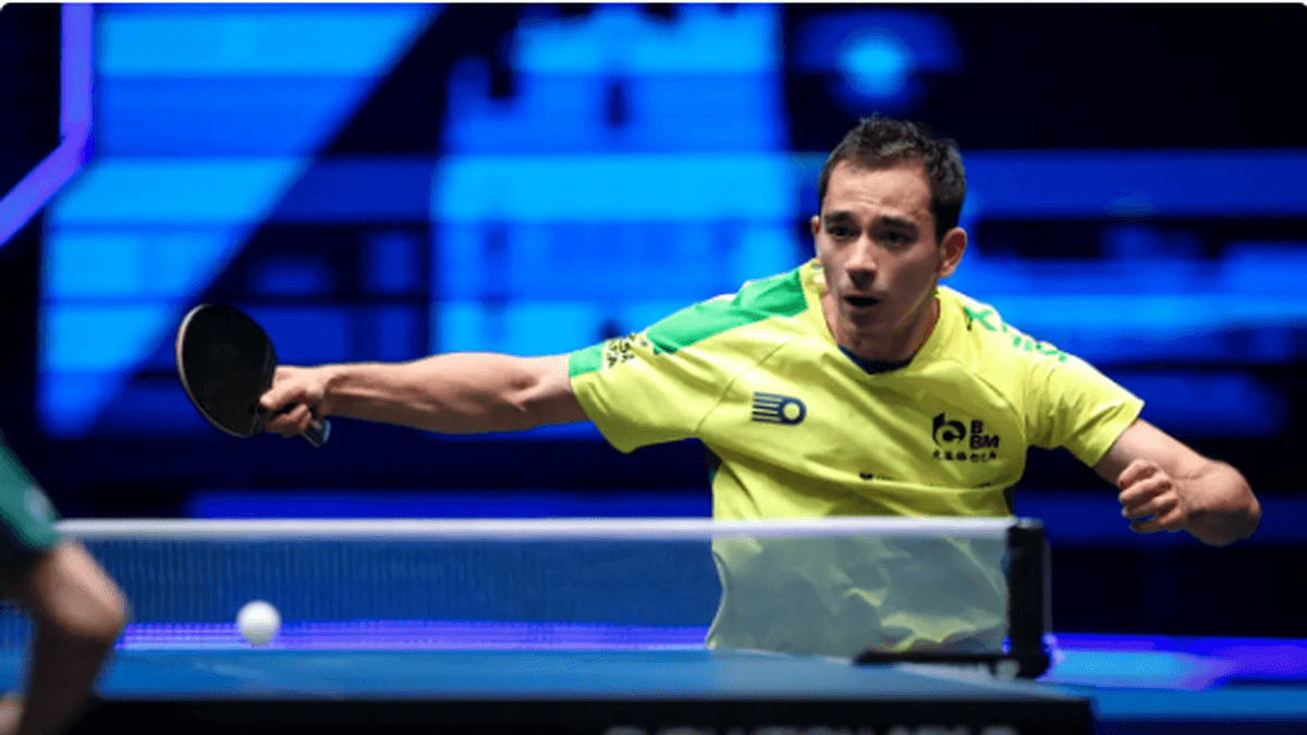 Hugo Calderano brilha com duas vitórias no Grand Smash de Singapura