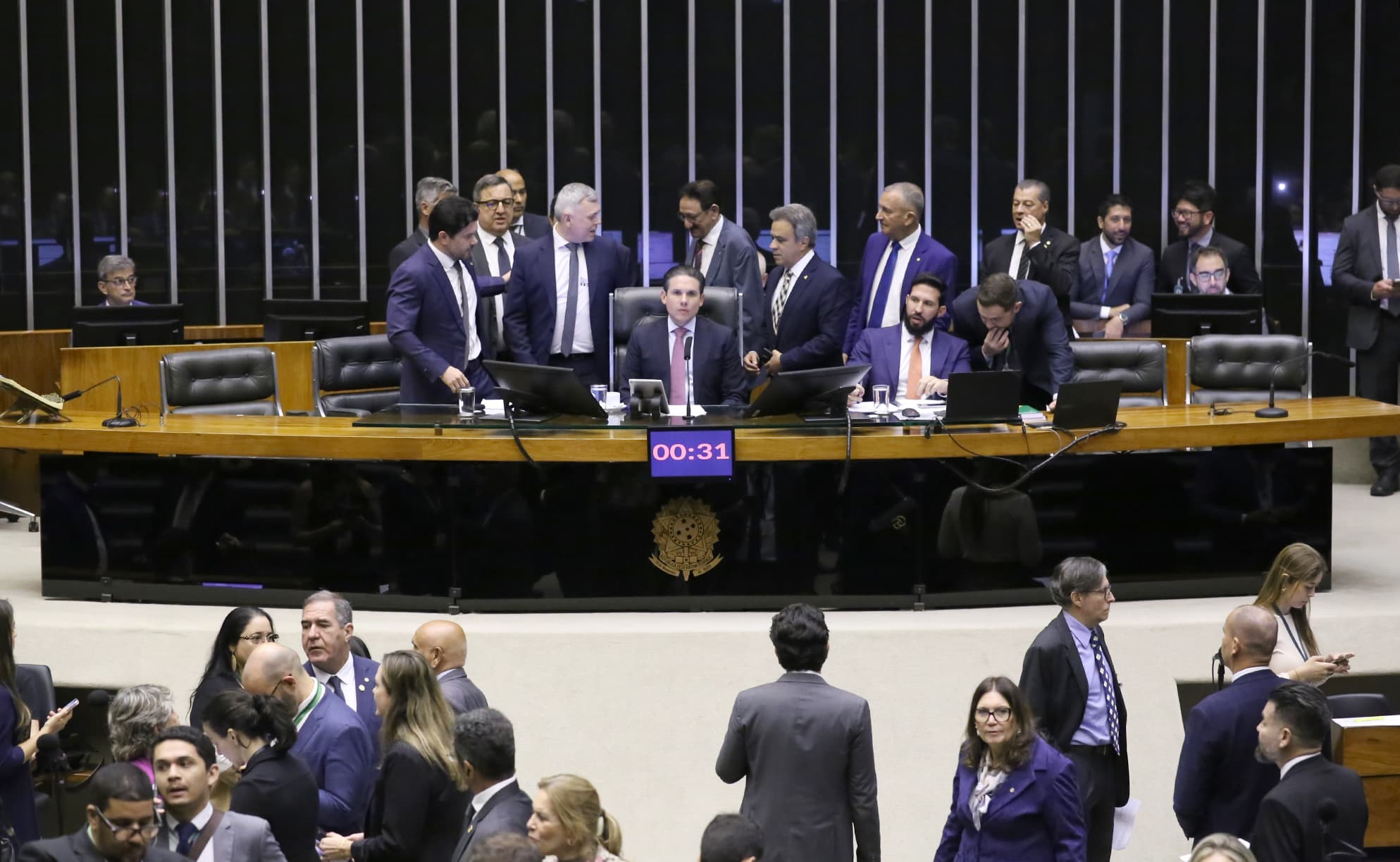 Câmara aprova PEC da Segurança; verbas blindadas contra cortes