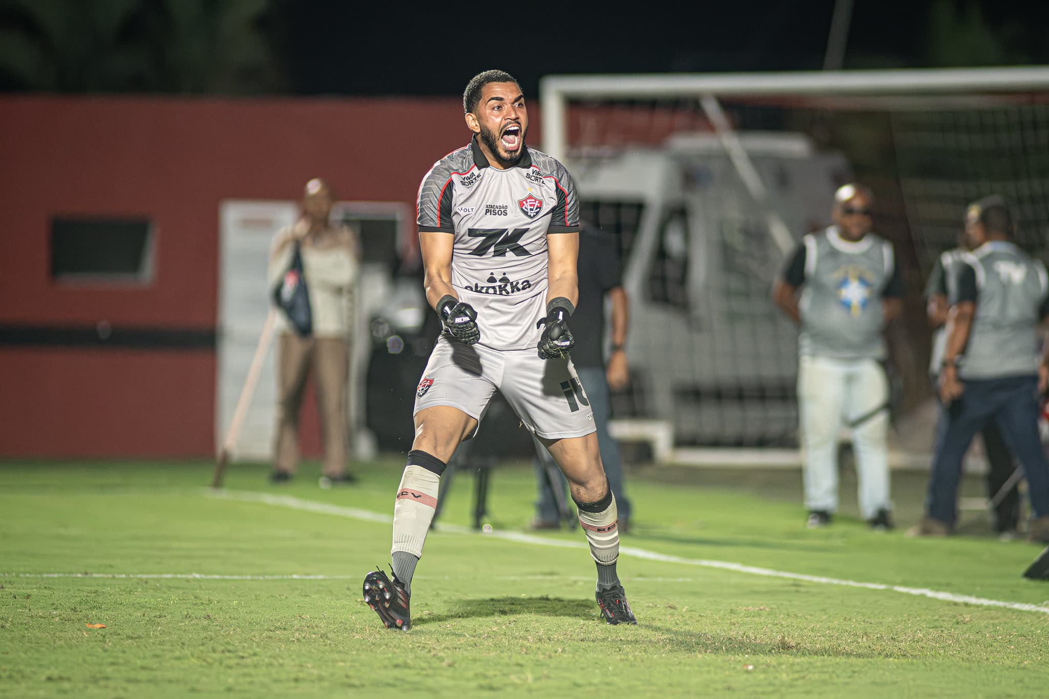 Rumores ligam Lucas Arcanjo ao Corinthians; clubes negam