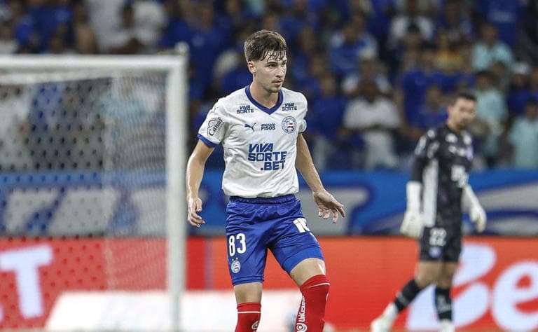 Zagueiro Fredi do Bahia sub-20 reforça base em dia de BaVi