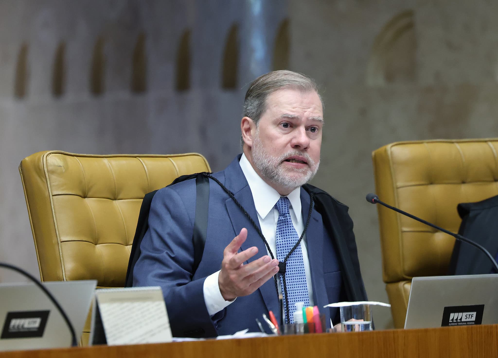 Toffoli se declara suspeito e deixa relatoria de CPI do Banco Master no STF