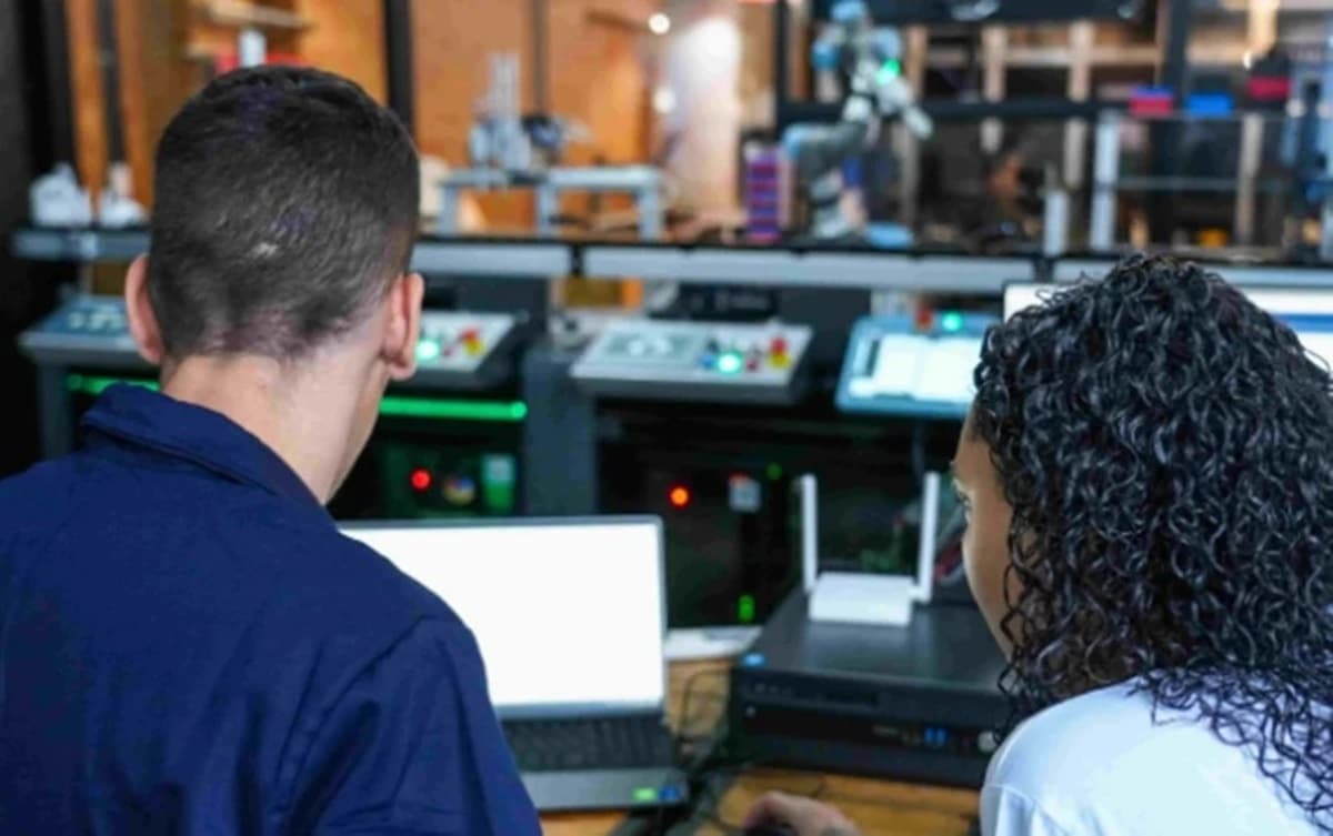 Bahia oferece 656 vagas de estágio com bolsas de até R$ 5 mil