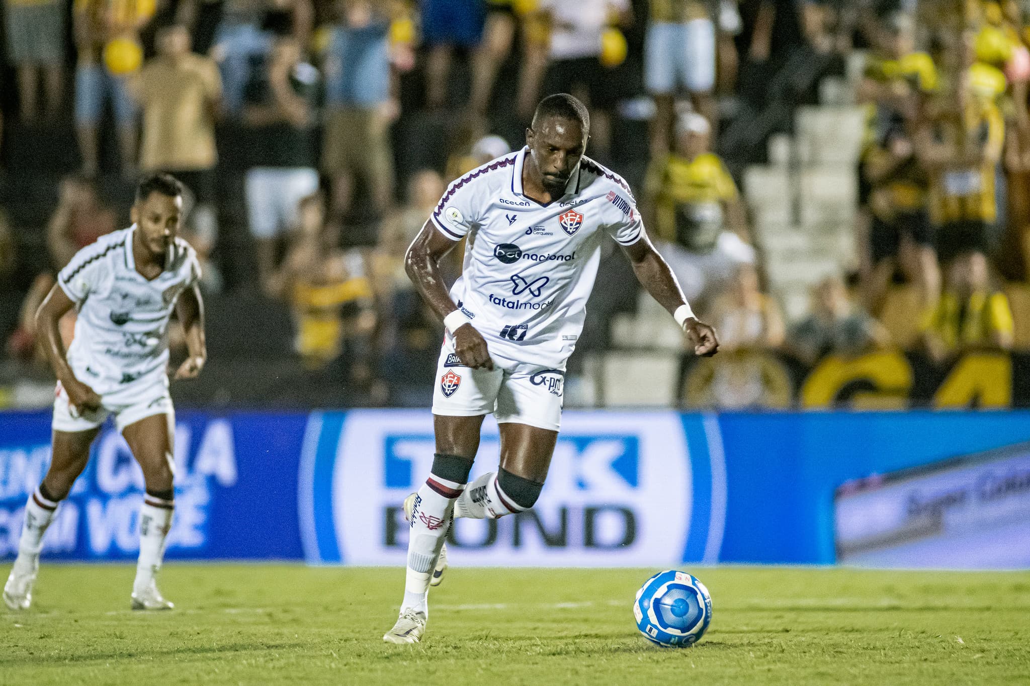 Welder, ex-atacante do Vitória, vai jogar no futebol asiático