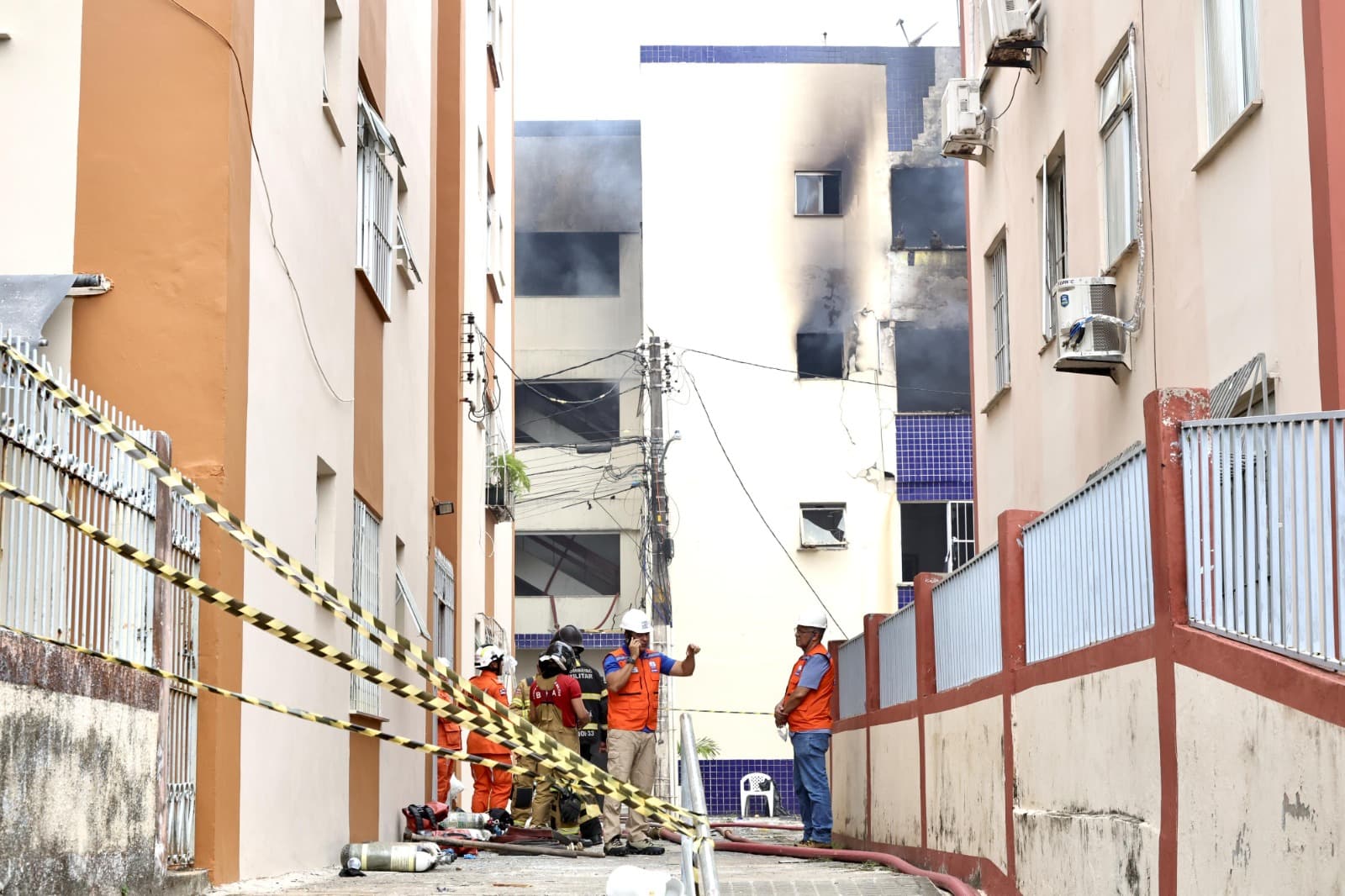 Explosão prédio Stiep: Defesa Civil recomenda demolição de parte de edifício