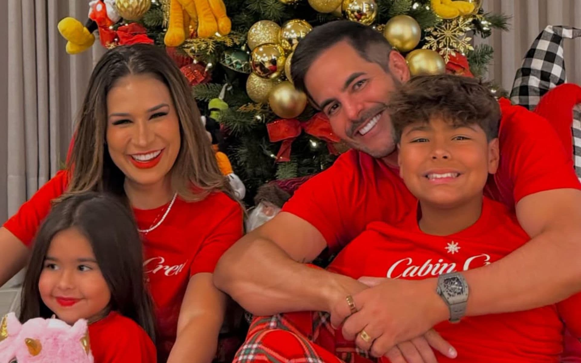 Filho de Simone Mendes faz tratamento para crescer e já ganhou 4 cm