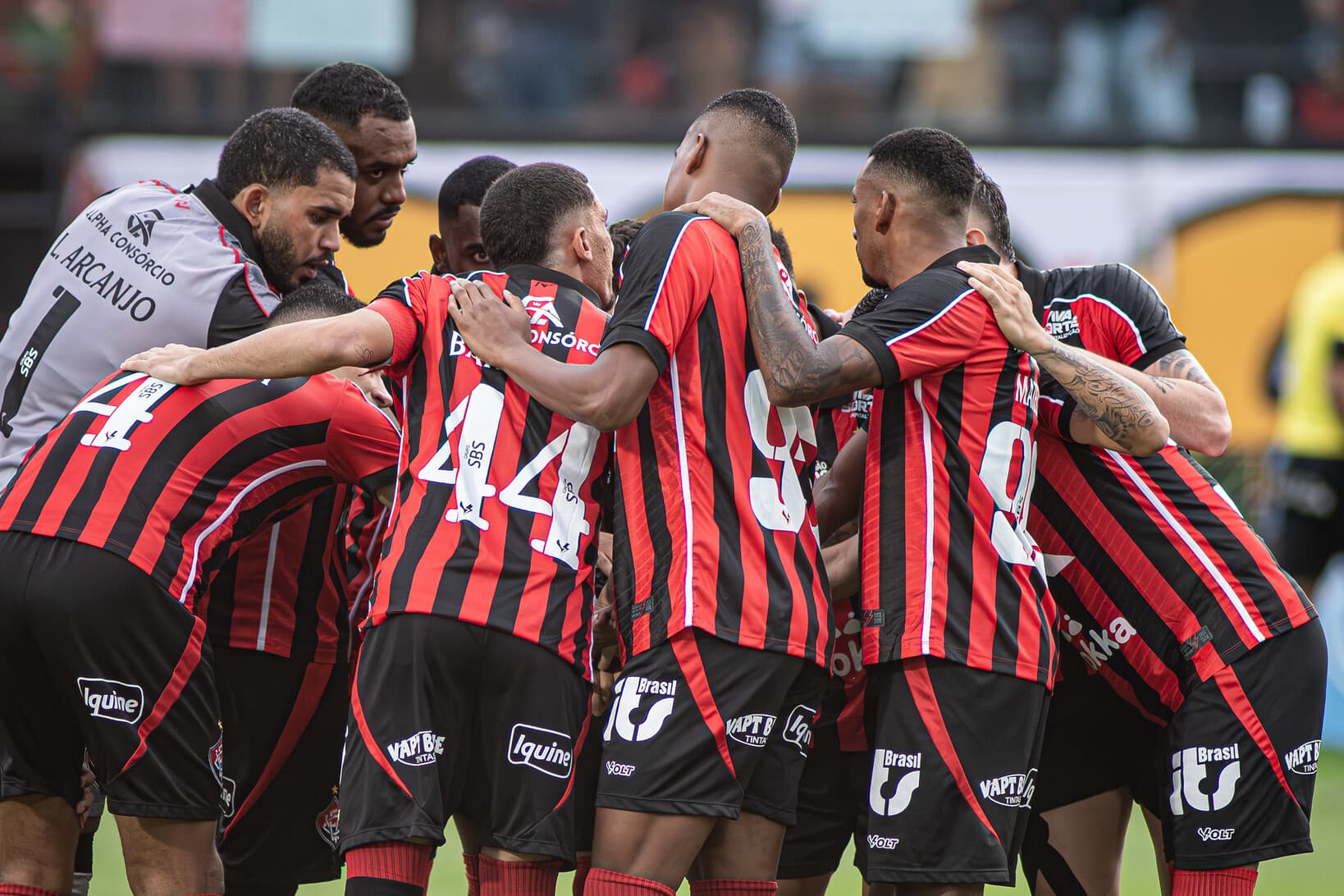 Vitória tem melhor início na Série A em 13 anos após vitória no Barradão
