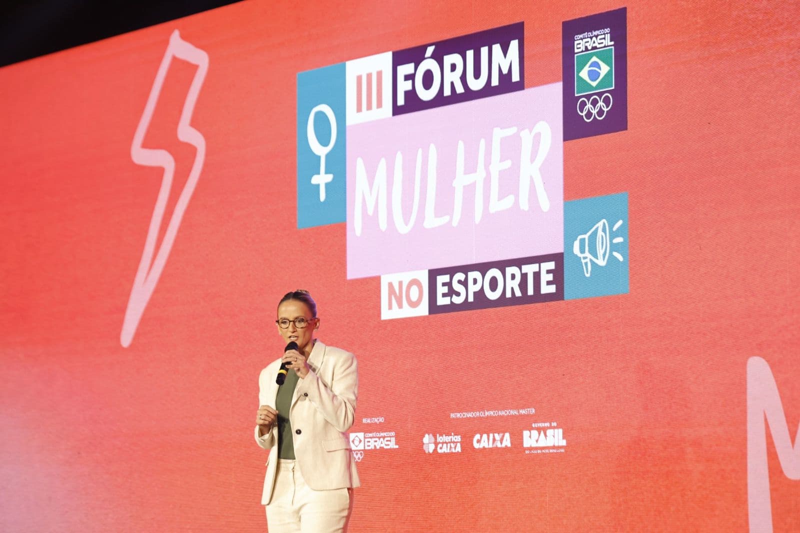 Fórum Mulher no Esporte debate equidade de gênero em Brasília