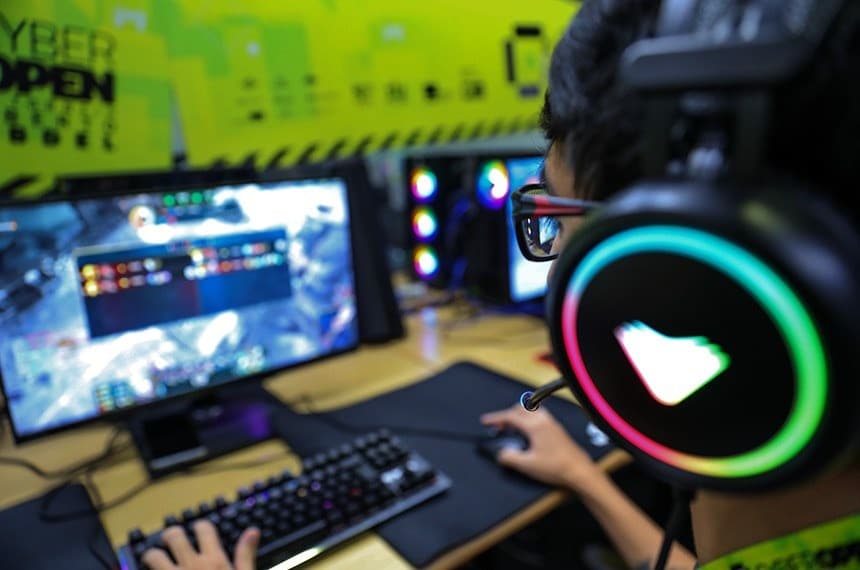 Estatuto Digital Criança Adolescente entra em vigor para proteger jovens na web