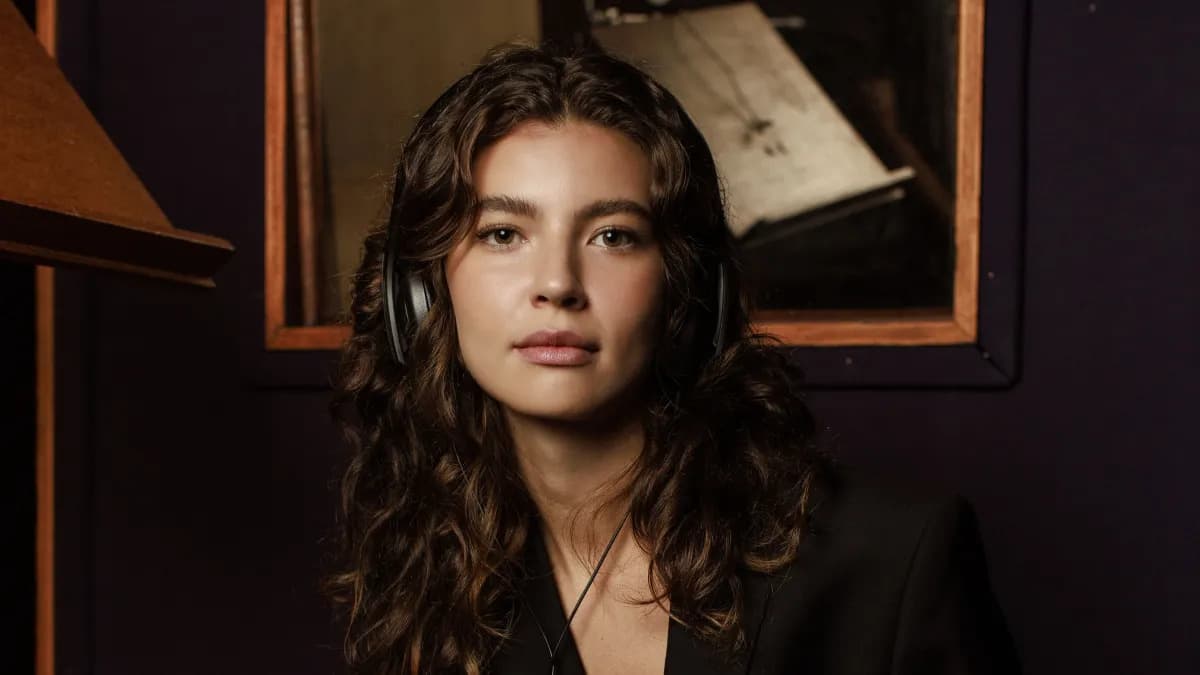 Alanis Guillen termina namoro após repercussão de posts ofensivos de ex-parceira