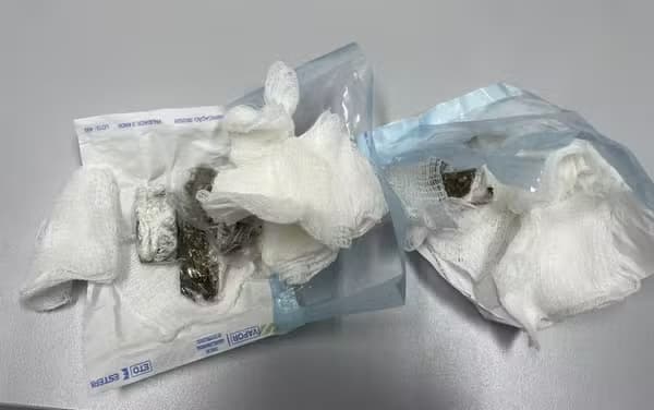 Dentista é presa com drogas em gaze dentro de presídio em Brumado