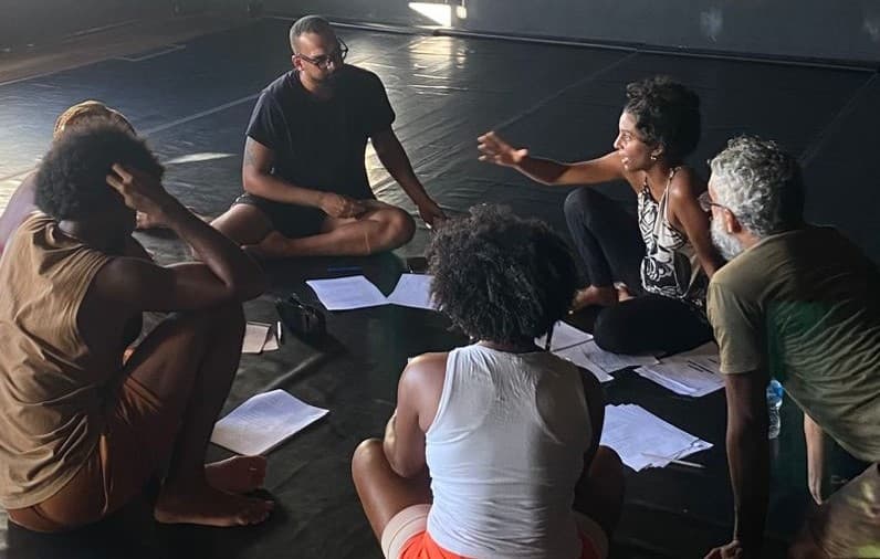 Funceb abre curso de teatro com foco em narrativas negras e LGBTQIAPN+ em Salvador