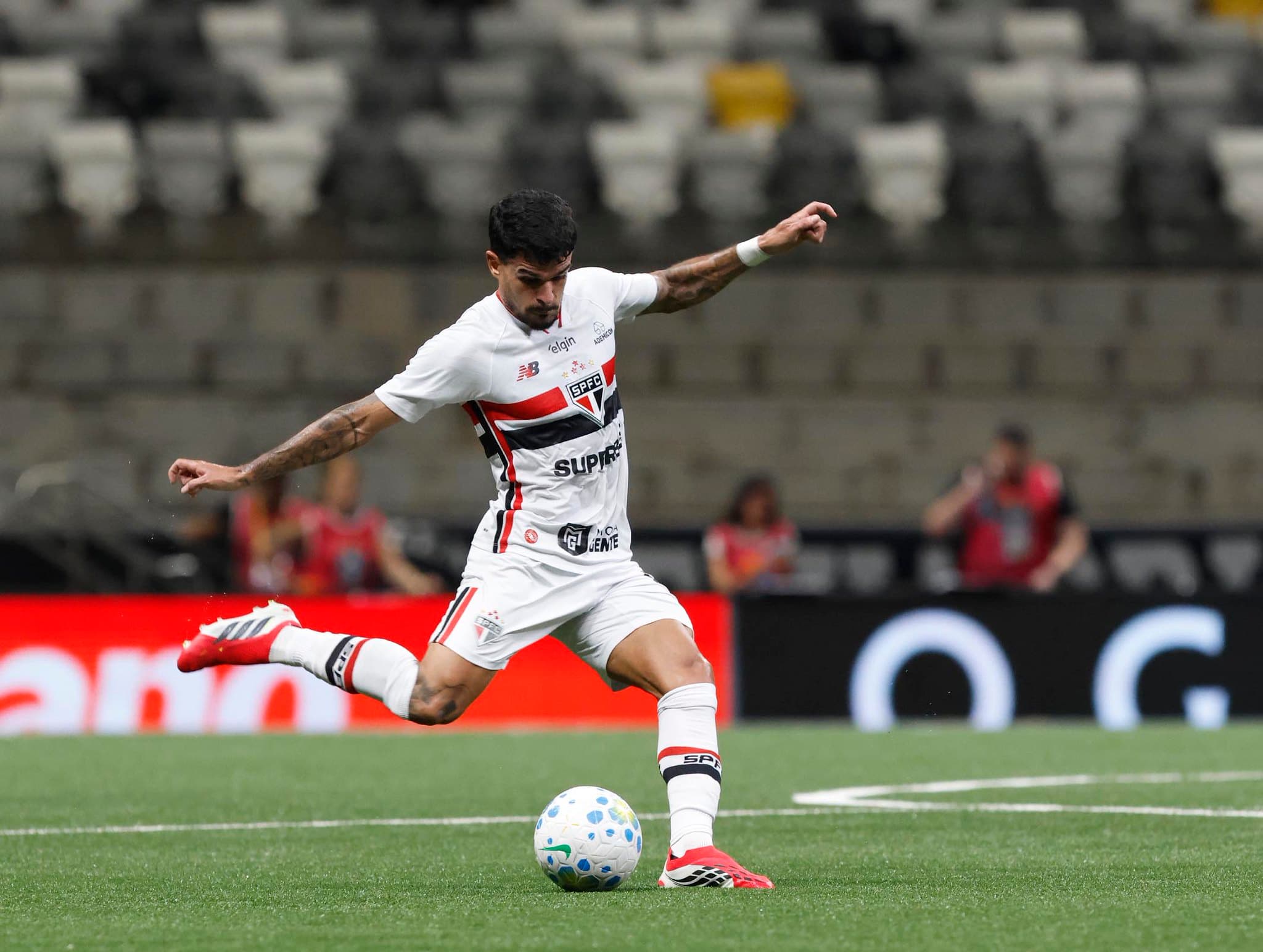 Cauly busca sequência como titular no São Paulo após lesão de Lucas Moura