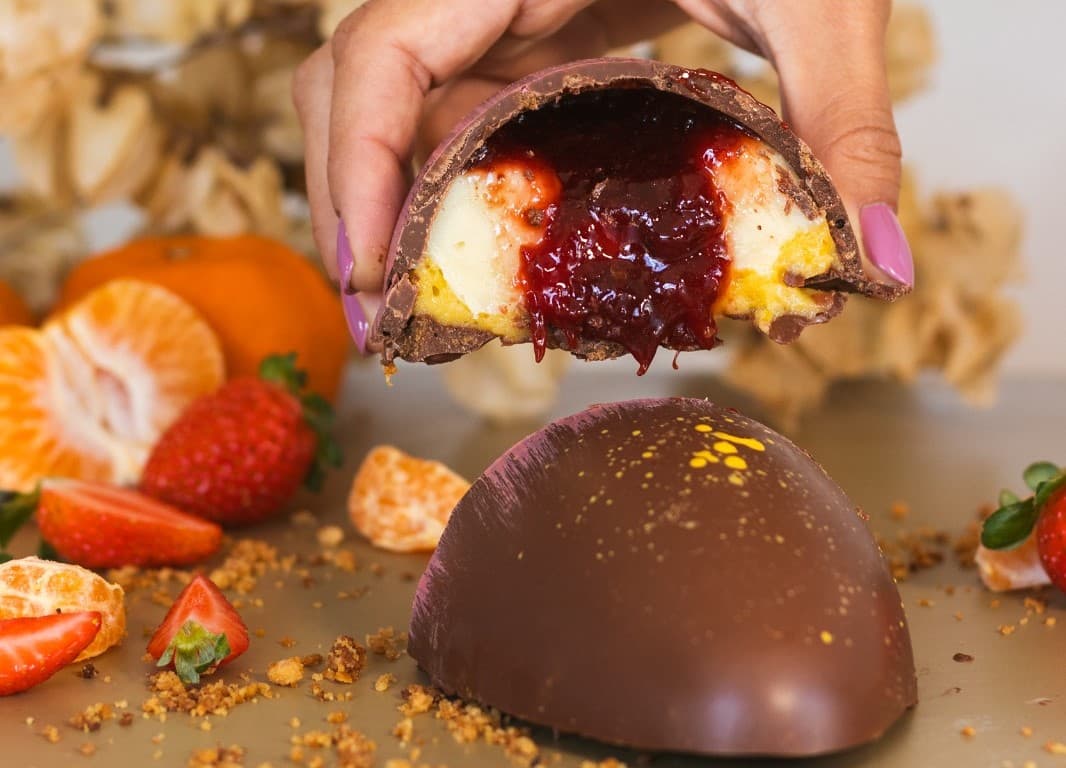 Páscoa 2024: Confeiteiros de Salvador inovam com ovos de tangerina e missô