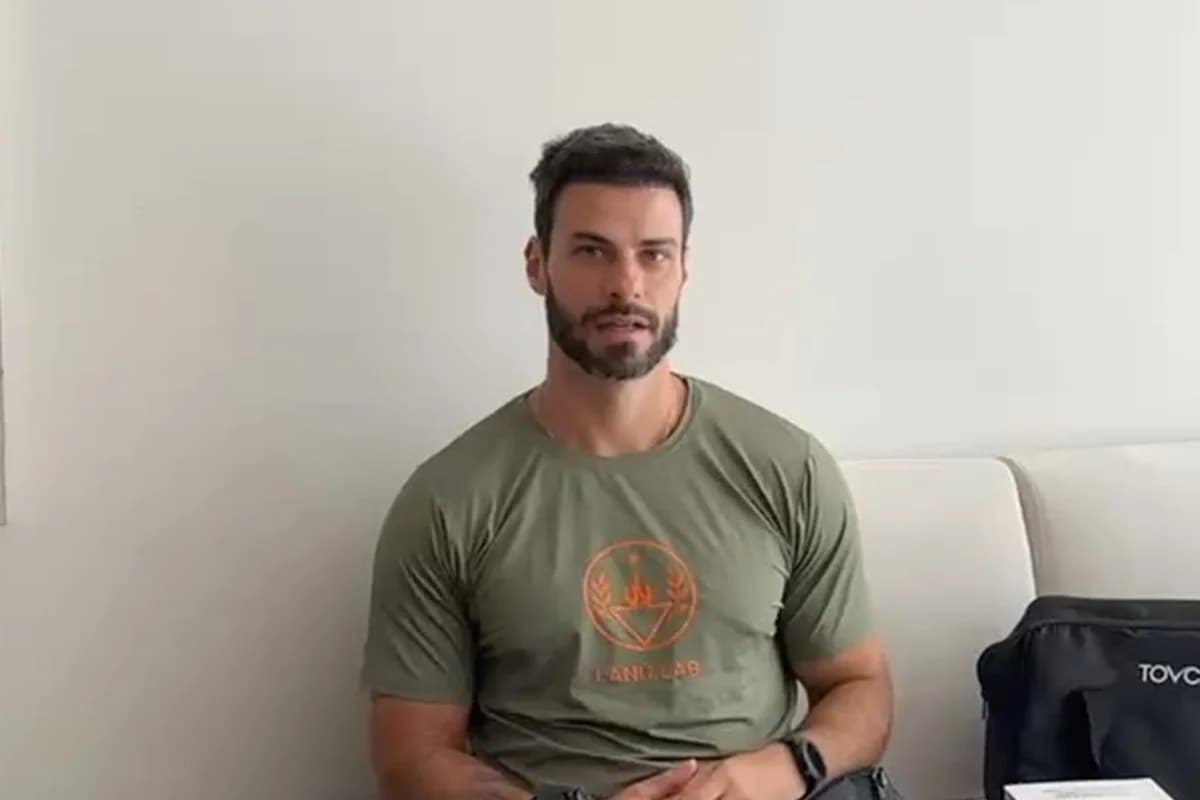 Ator Lucas Malvacini é internado na Indonésia após ataque de ácaros