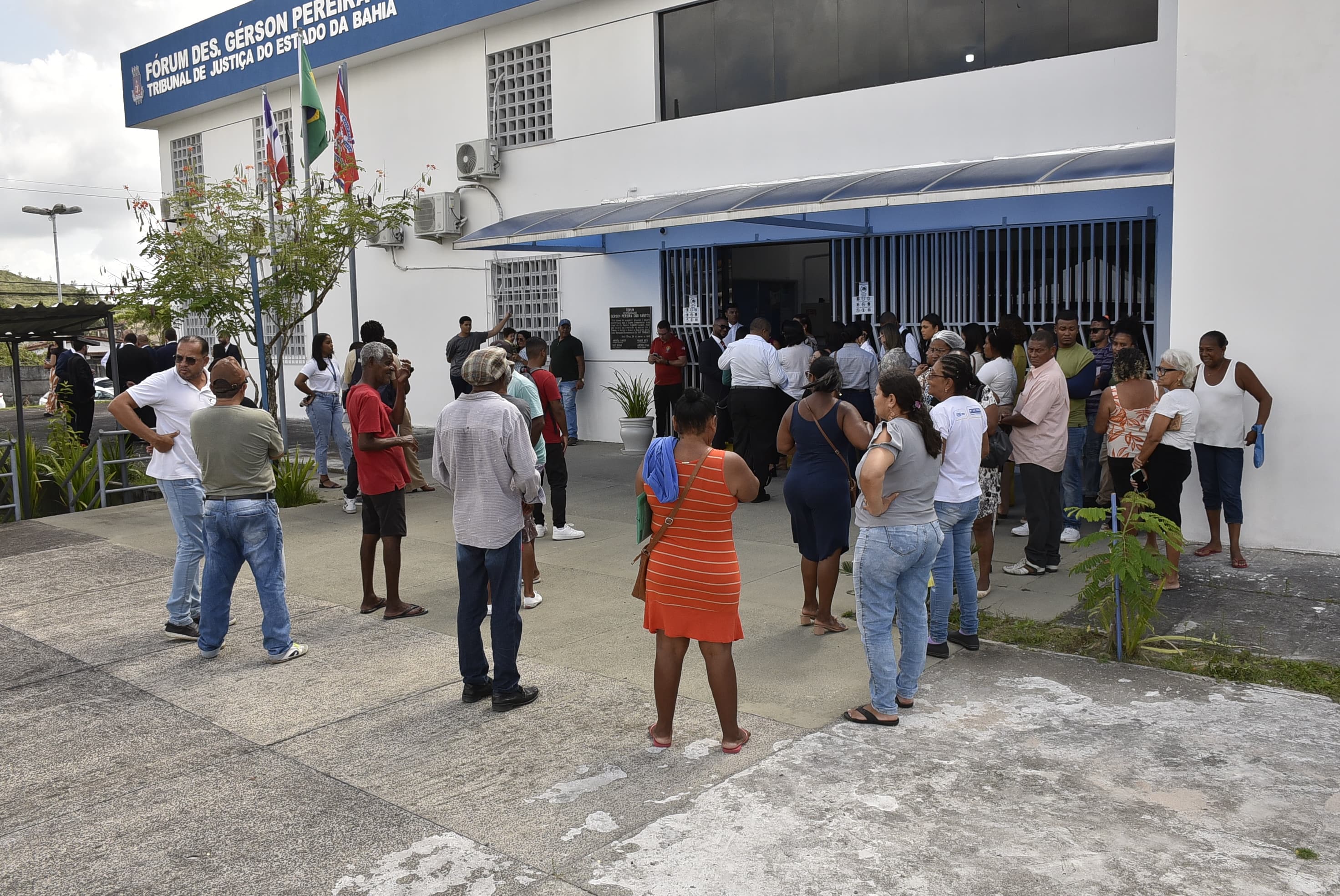 Julgamento de feminicídio de Sara Freitas continua em Dias D’Ávila