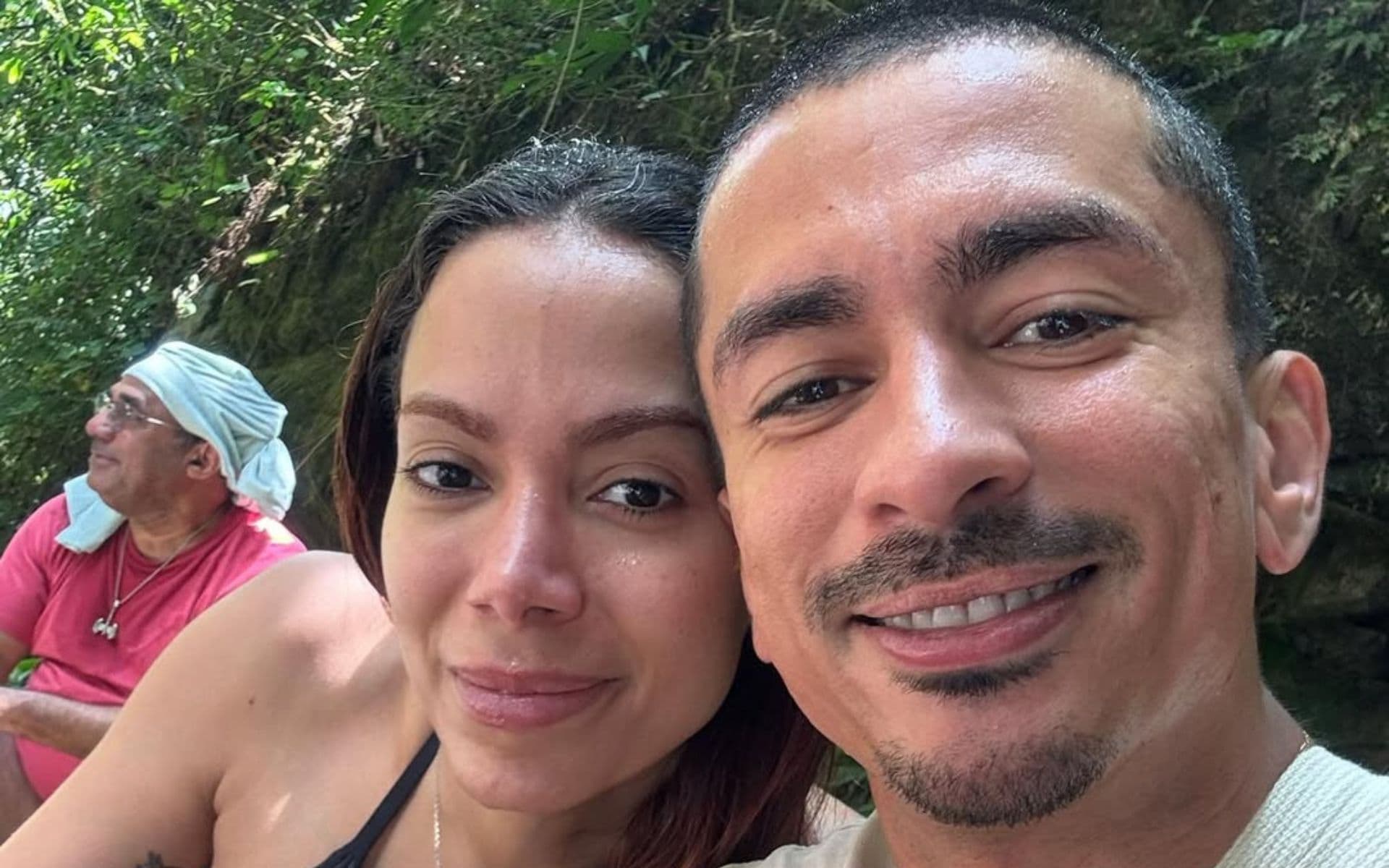 Irmão de Anitta é detido em Paris após perder passaporte