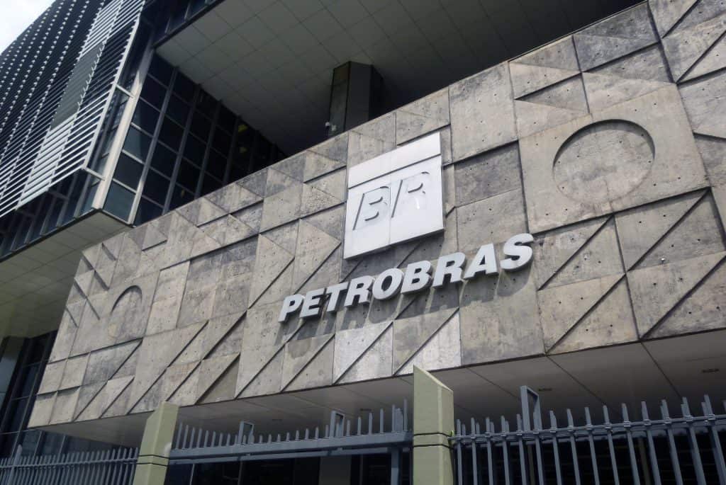 Petrobras descobre petróleo de 'excelente qualidade' no pré-sal da Bacia de Campos