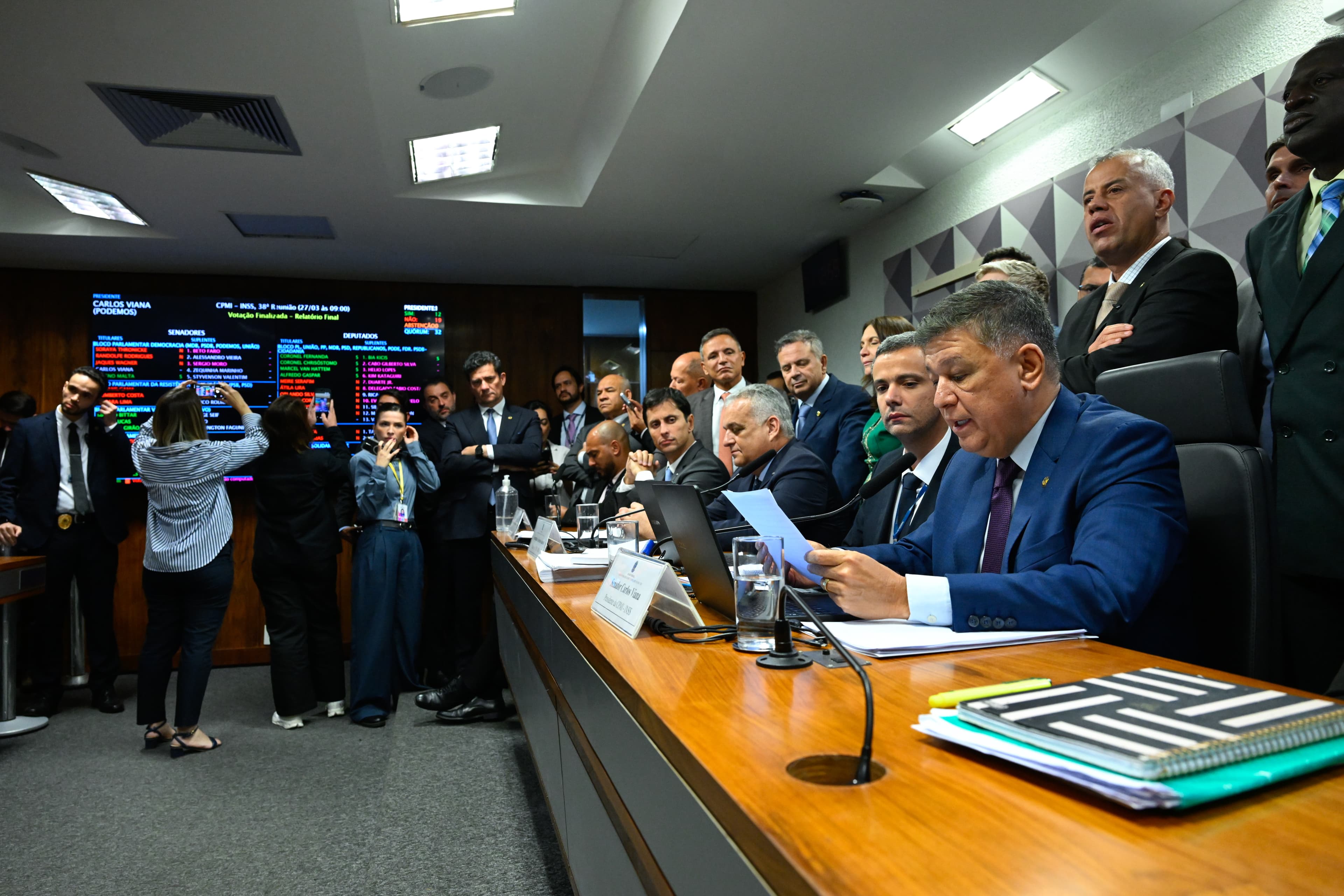 CPMI do INSS encerra trabalhos sem relatório final aprovado no Congresso