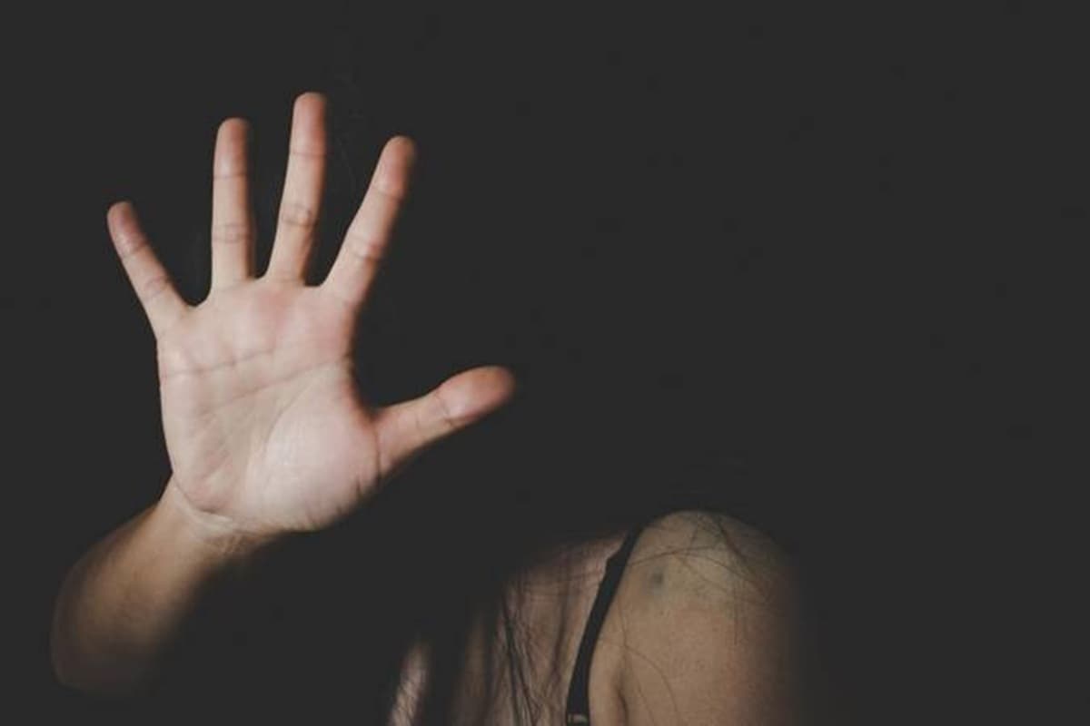 Goiânia: Projeto de lei prevê R$ 5 mil para mulher vítima de violência comprar arma