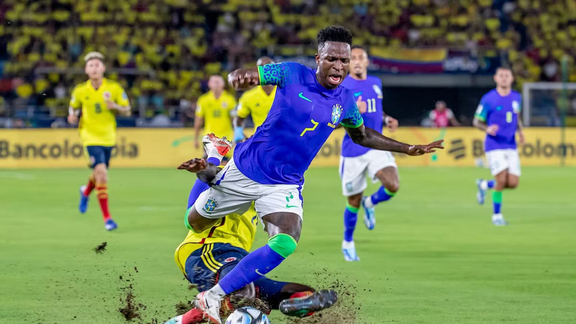 Vini Jr. surge mancando e vira dúvida na Seleção Brasileira em Orlando