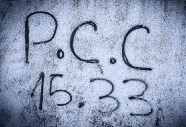 Dona de igreja é indiciada por lavar dinheiro para o PCC em esquema do INSS