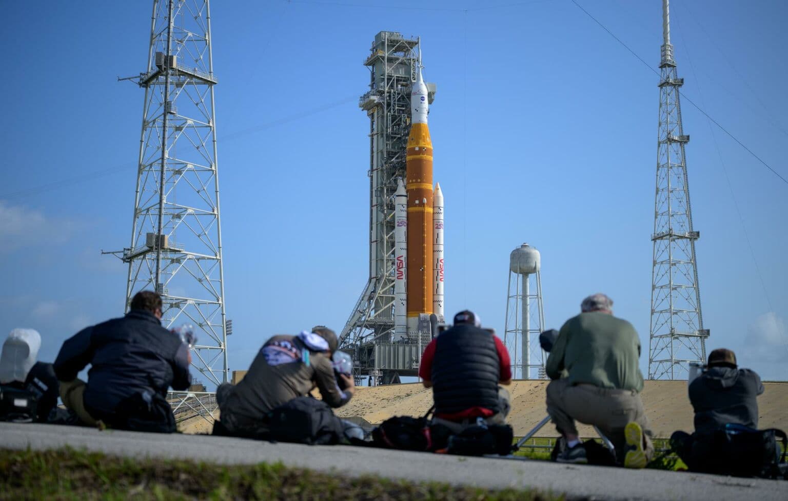 NASA inicia contagem regressiva para missão tripulada à Lua após 53 anos