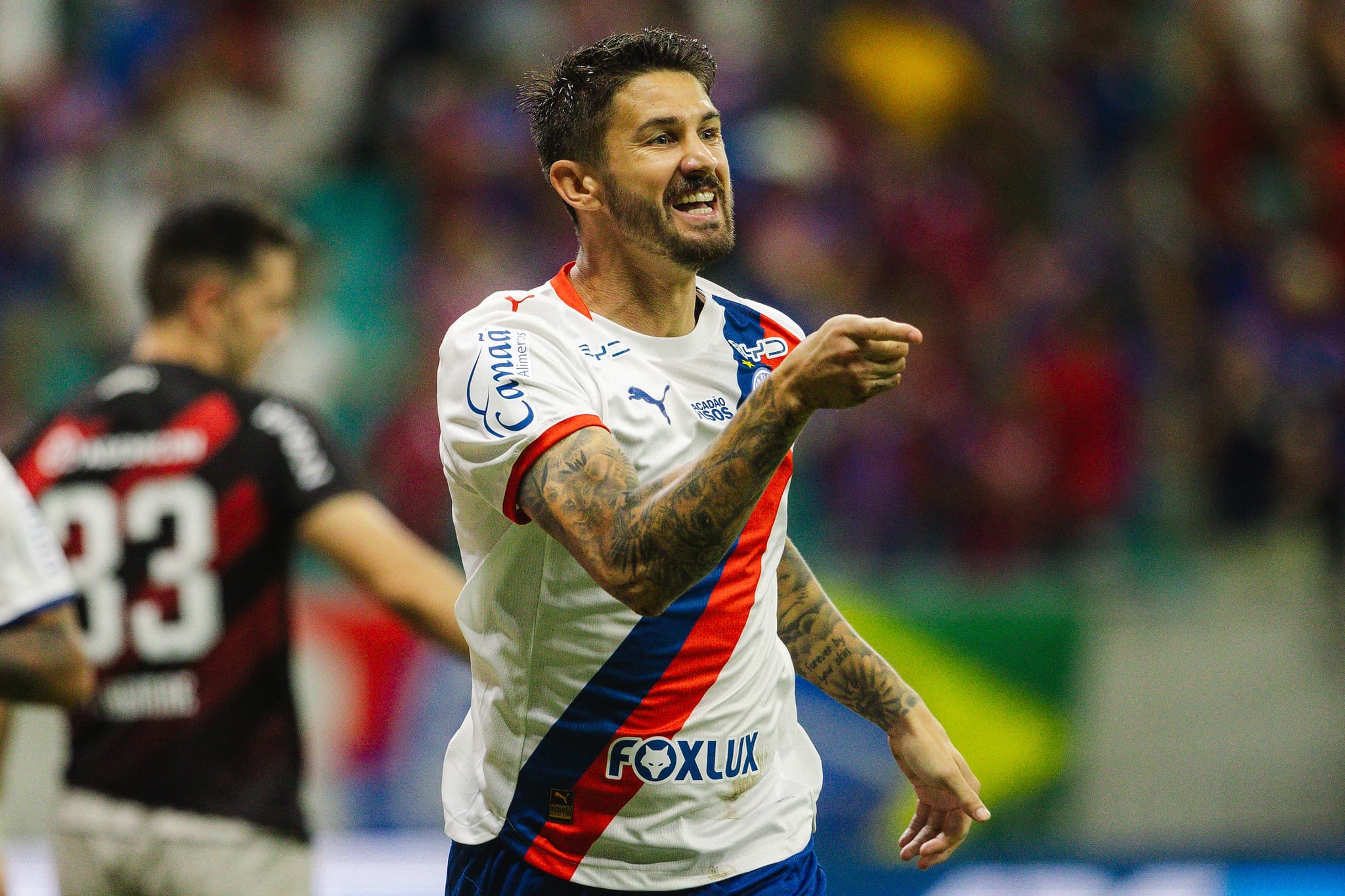 Bahia vence Athletico-PR por 3 a 0 e sobe para a 3ª posição na Série A